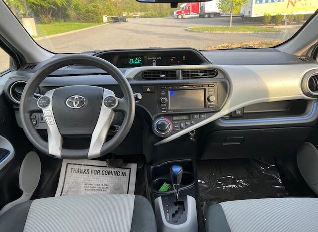 
								Used 2012 Toyota Prius C full									