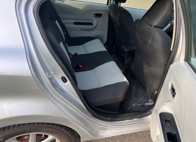
								Used 2012 Toyota Prius C full									