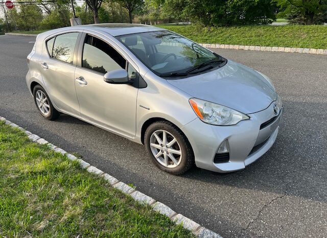 
								Used 2012 Toyota Prius C full									