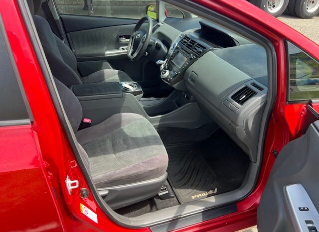 
								Used 2012 Toyota Prius V full									