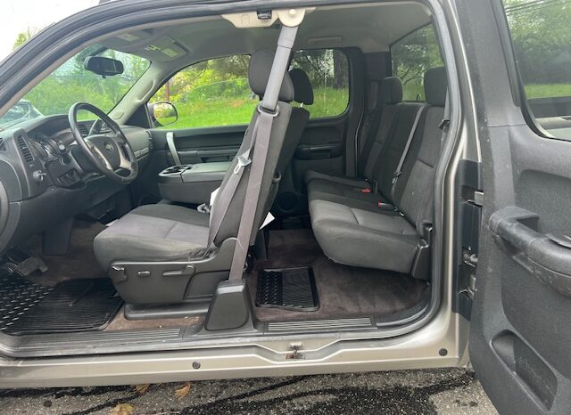 
								Used 2012 Chevrolet Silverado 1500 full									