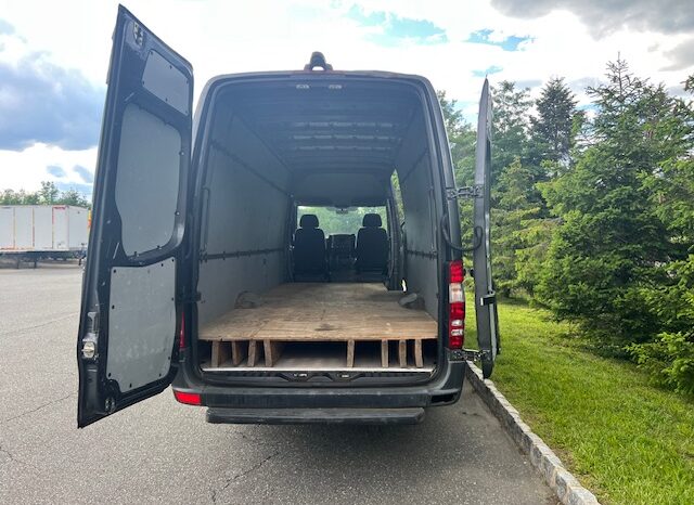 
								Used Mercedes Benz eSprinter full									