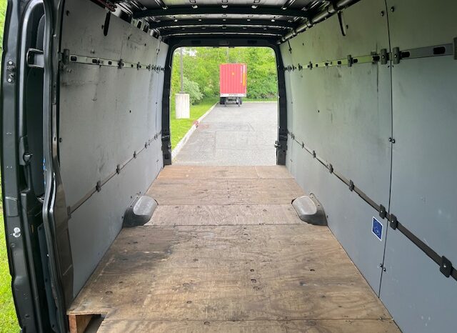 
								Used Mercedes Benz eSprinter full									