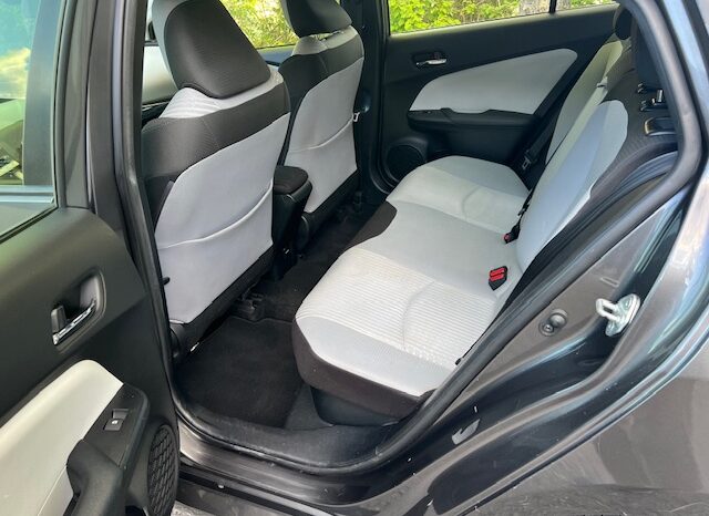 
								Used Toyota Prius full									