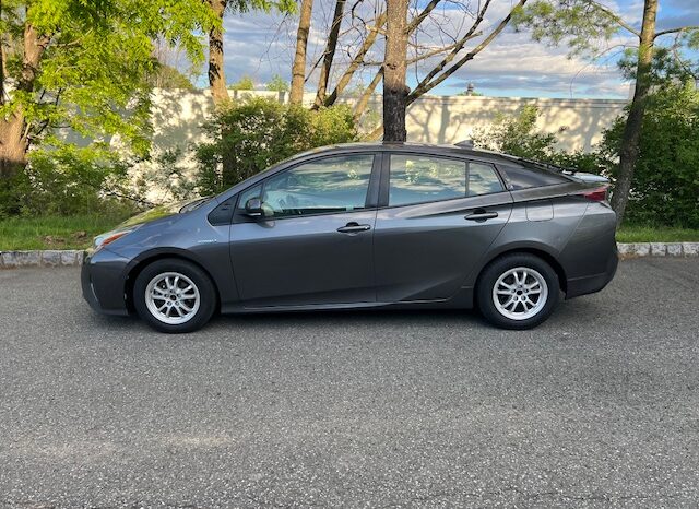 
								Used Toyota Prius full									