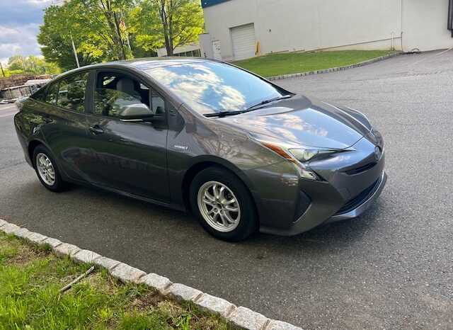 
								Used Toyota Prius full									