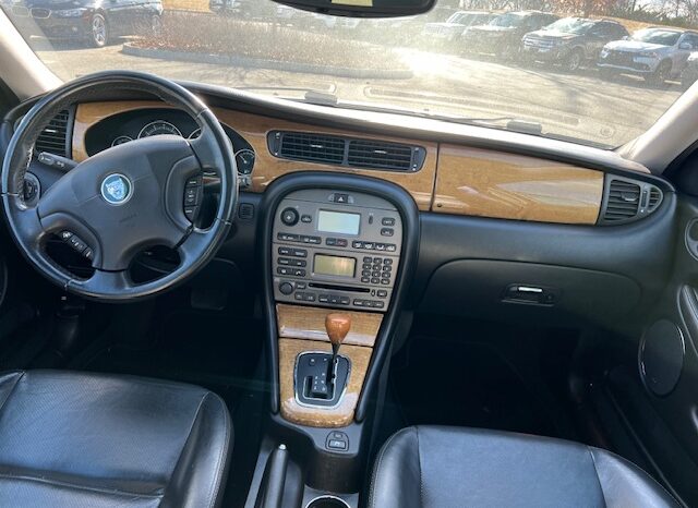 
								Used 2005 Jaguar XE full									