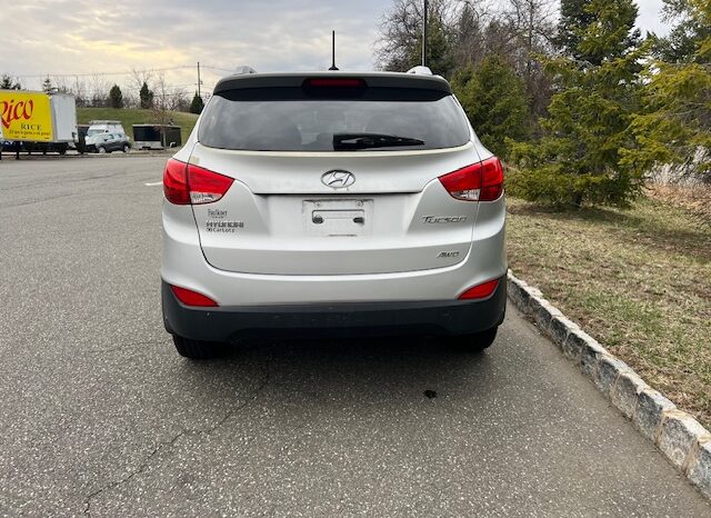 
								Used 2011 Hyundai TUCSON full									