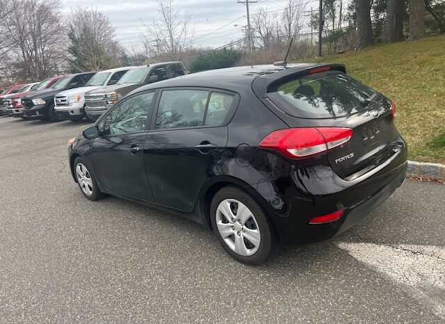 
								Used 2016 Kia Forte full									