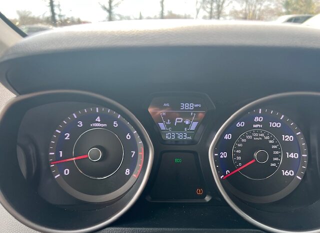 
								Used 2015 Hyundai Elantra full									