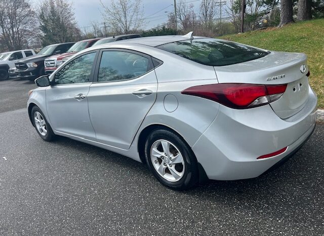 
								Used 2015 Hyundai Elantra full									