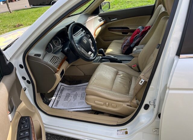 
								Used Honda Accord full									