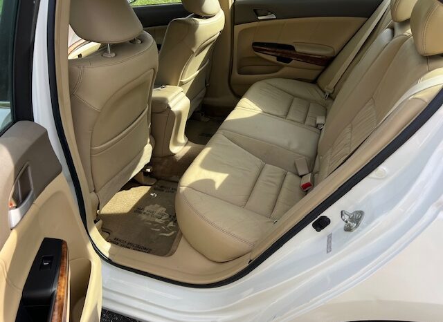 
								Used Honda Accord full									