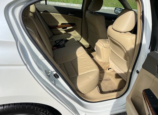 
								Used Honda Accord full									