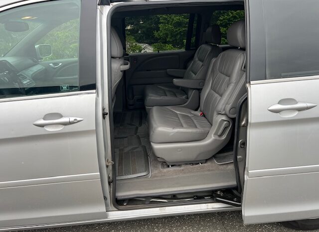 
								Used Honda Odyssey full									