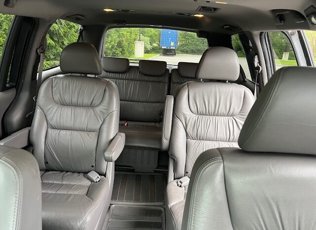 
								Used Honda Odyssey full									